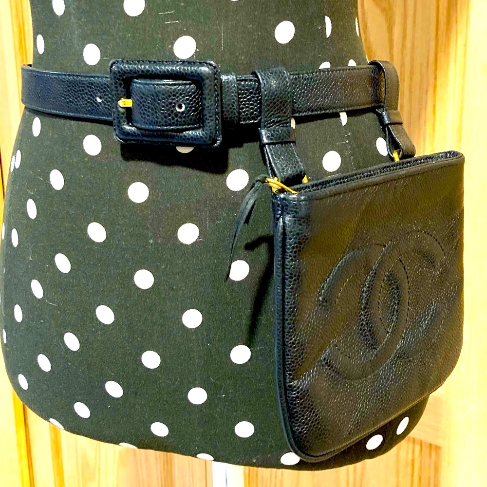 Chanel Vintage CC Caviar Belt Bag - Picture 2 of 16